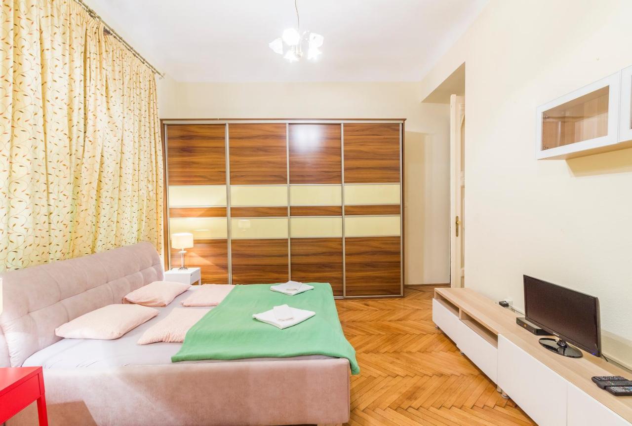 Bessara Apartment Будапеща Екстериор снимка