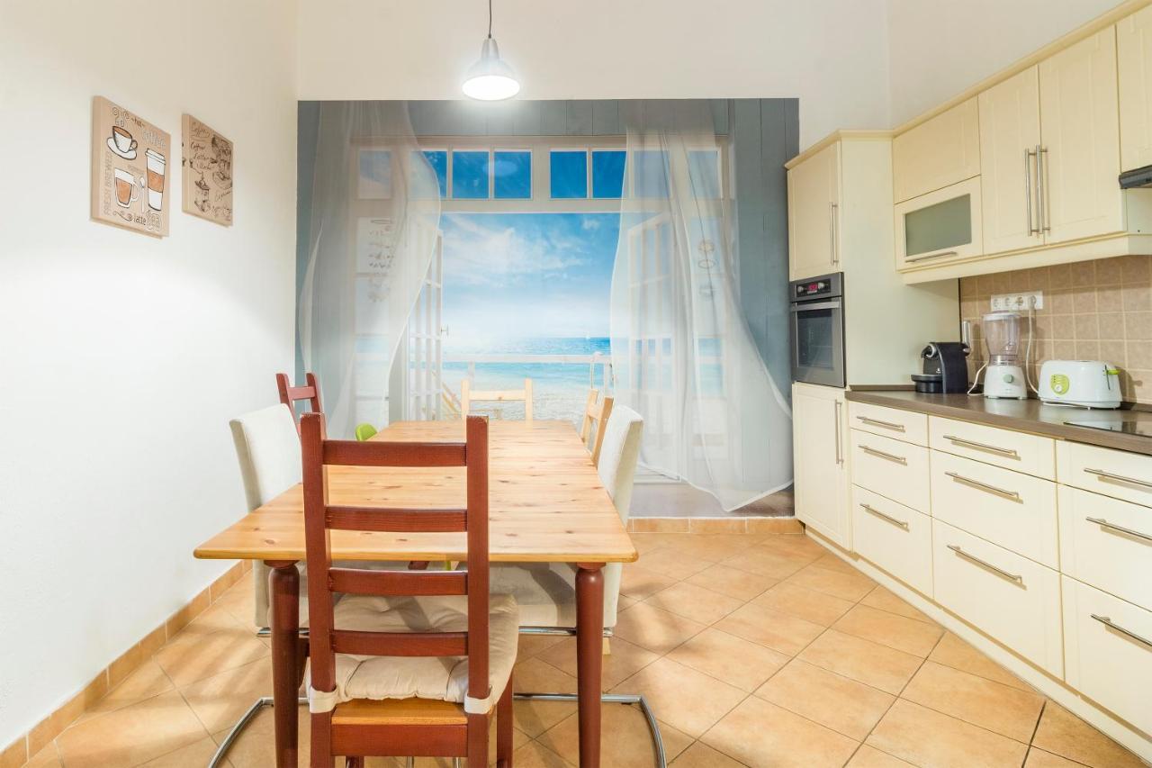 Bessara Apartment Будапеща Екстериор снимка