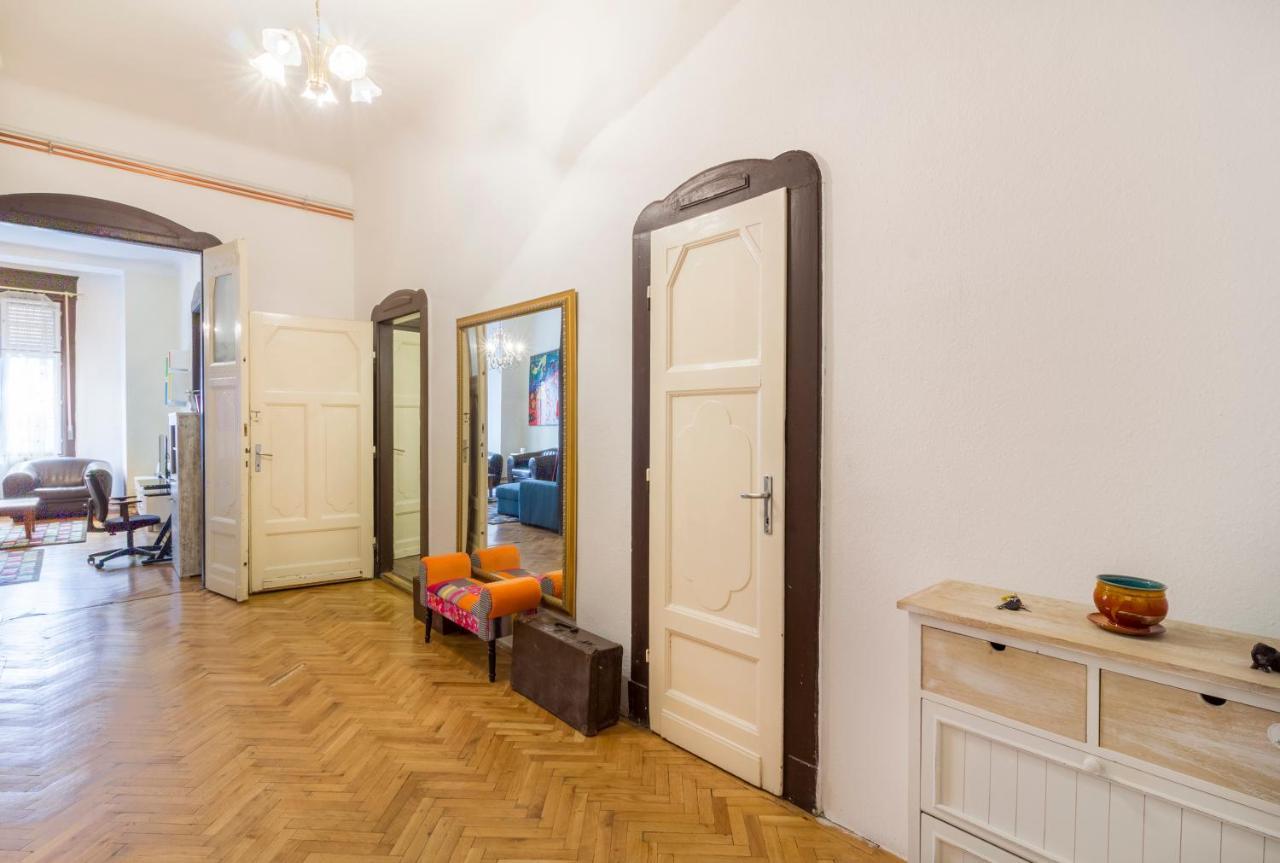 Bessara Apartment Будапеща Екстериор снимка