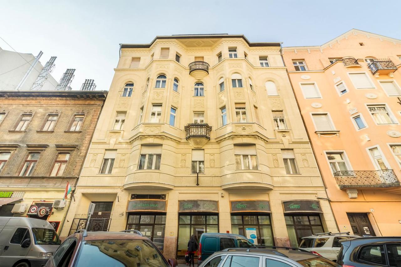 Bessara Apartment Будапеща Екстериор снимка